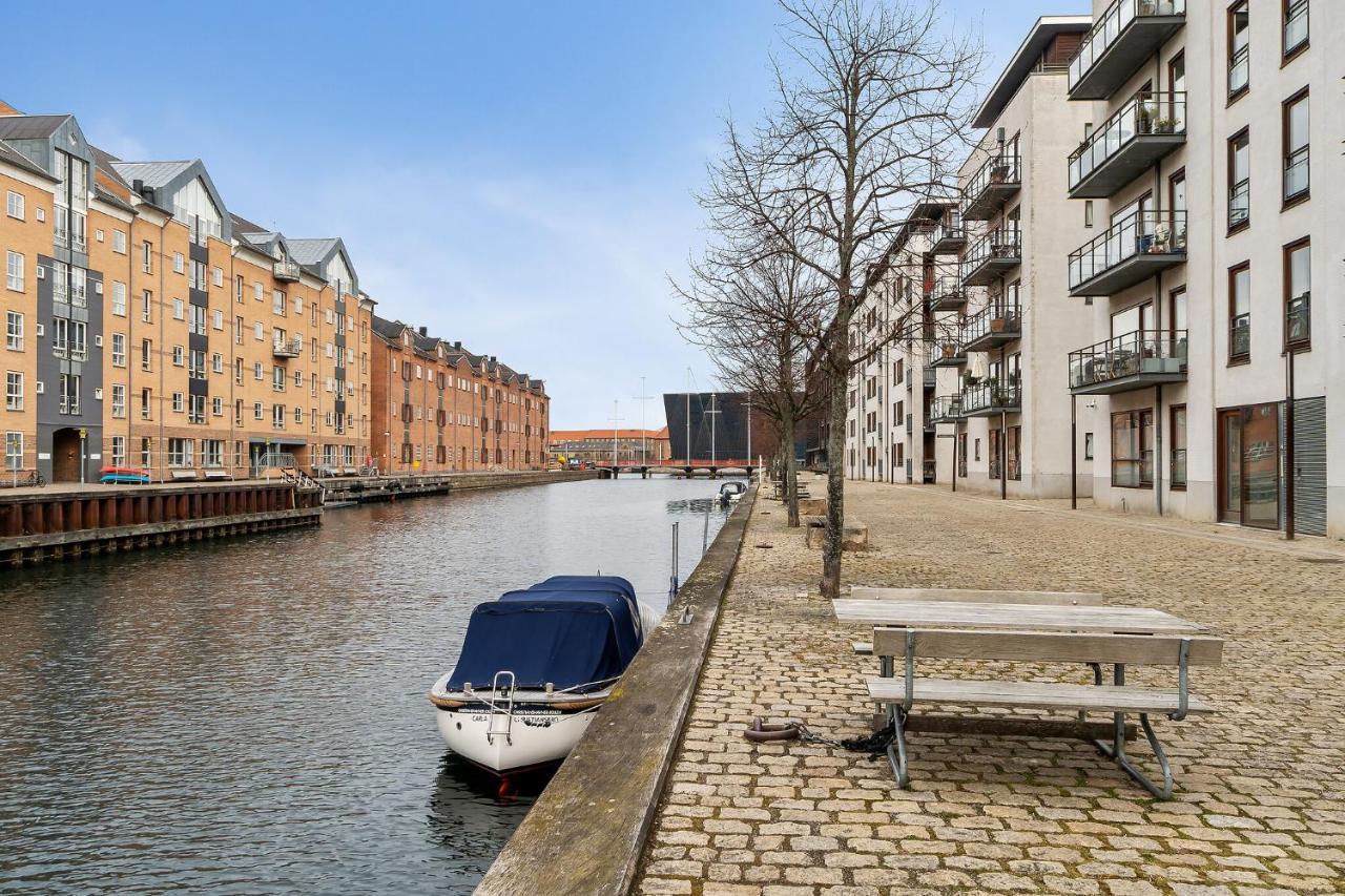 Scandi-Hygge 2 Bedroom Apartment In Charming Christianshavn København Eksteriør billede