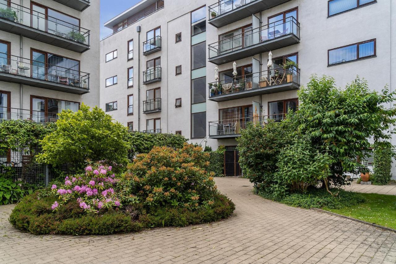 Scandi-Hygge 2 Bedroom Apartment In Charming Christianshavn København Eksteriør billede