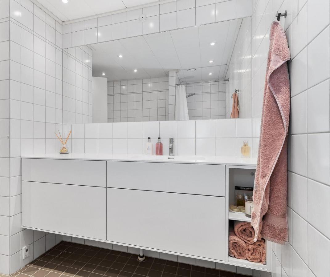 Scandi-Hygge 2 Bedroom Apartment In Charming Christianshavn København Eksteriør billede