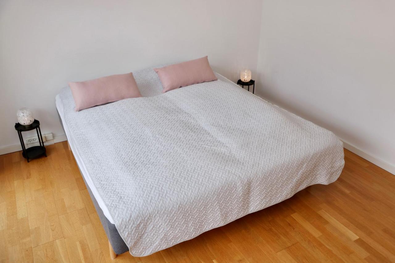 Scandi-Hygge 2 Bedroom Apartment In Charming Christianshavn København Eksteriør billede